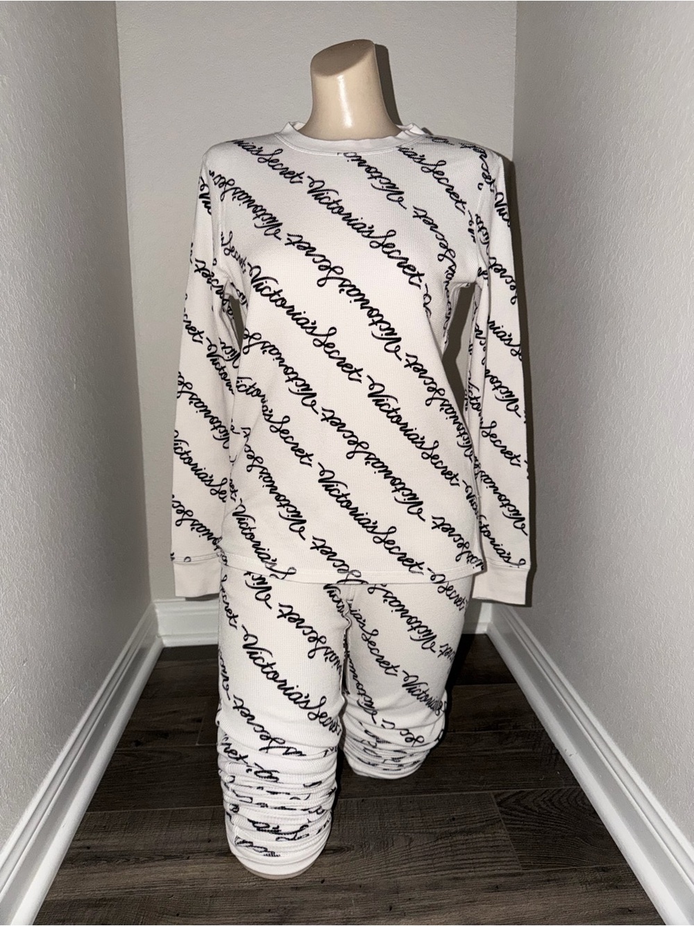 Victoria's Secret Cream Script Logo Pajama Set